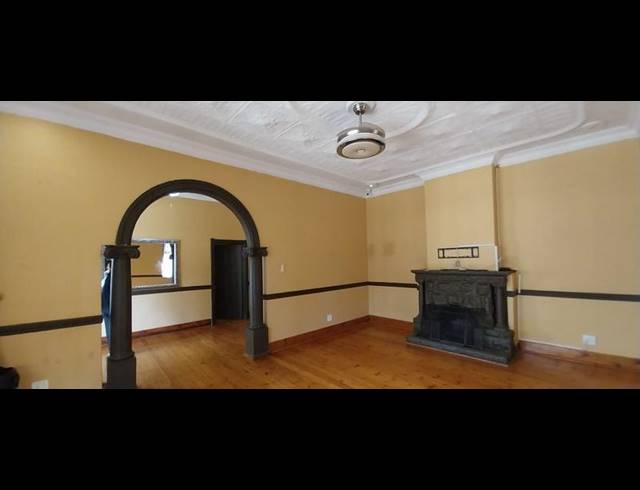 4 BEDROOM HOUSE FOR SALE IN KENSINGTON